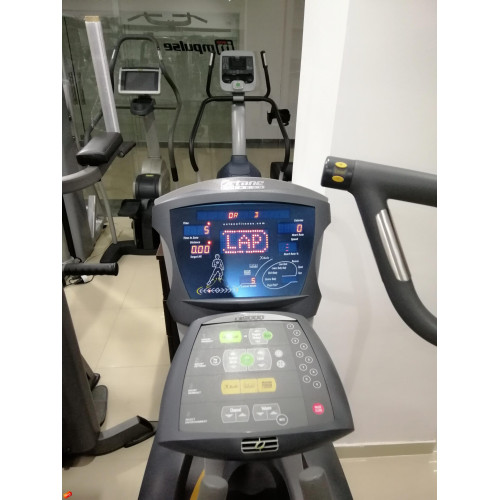 Орбитрек  Octane Fitness LX8000 (Б/У) - фото №4